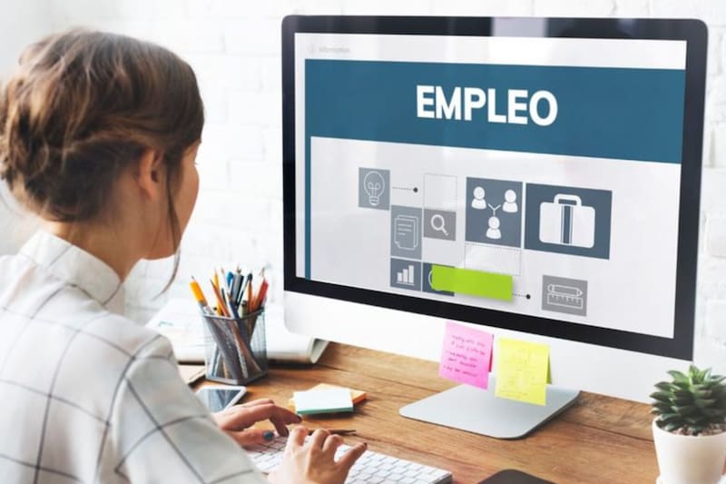 Revisa las ofertas de trabajo publicadas.