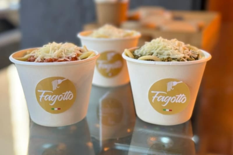 El restaurante italiano le da una vuelta a las pastas en formato individual y al paso.