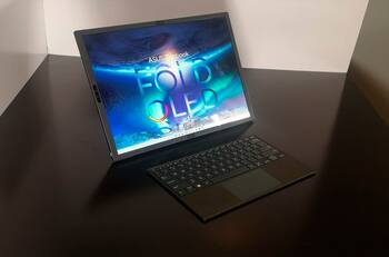 Zenbook Fold de Asus: ¿Cuáles son sus características y cuándo estará disponible en Chile?