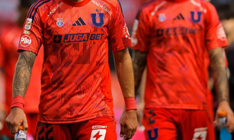 Revelan feroz pelea en la interna de Universidad de Chile.