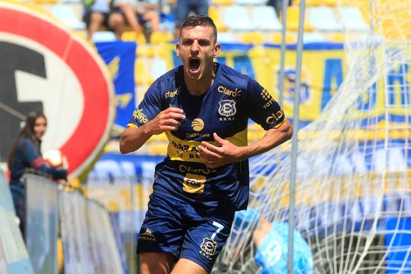 está siendo tentado para volver a Chile. Foto: Agencia Aton.