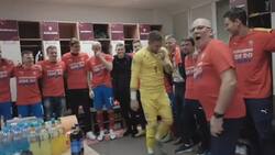 Masajista de la Selección Checa lideró la fiesta tras clasificar a Eurocopa 2020