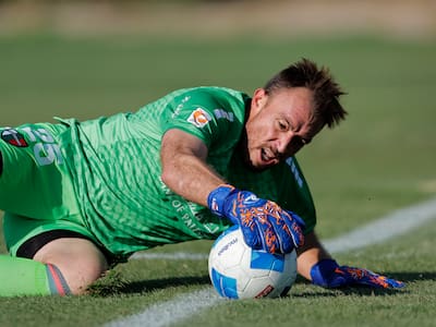 La revancha de Sebastián Pérez: de cortado en la UC a ser el mejor arquero del Campeonato Nacional