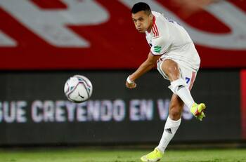 Alexis Sánchez volvió a los entrenamientos con Chile y se encomienda a Dragon Ball Z