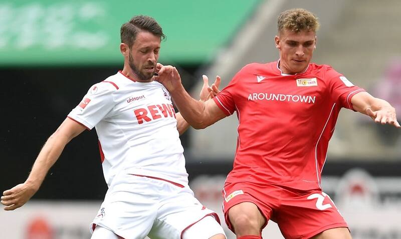COLOGNE, GERMANY - JUNE 13: Grischa Proemel of 1.FC Union Berlin is challenged by Felix Kroos of 1.FC Union Berlin during the Bundesliga match between 1. FC Koeln and 1. FC Union Berlin at RheinEnergieStadion on June 13, 2020 in Cologne, Germany. (Photo by Alexander Scheuber/Getty Images)