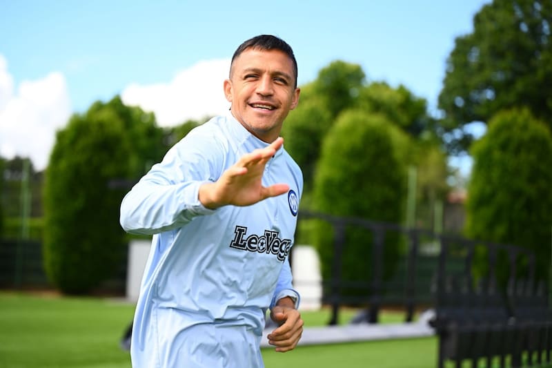 Alexis Sánchez llegó sobre la hora al Inter de Milán en 2023.