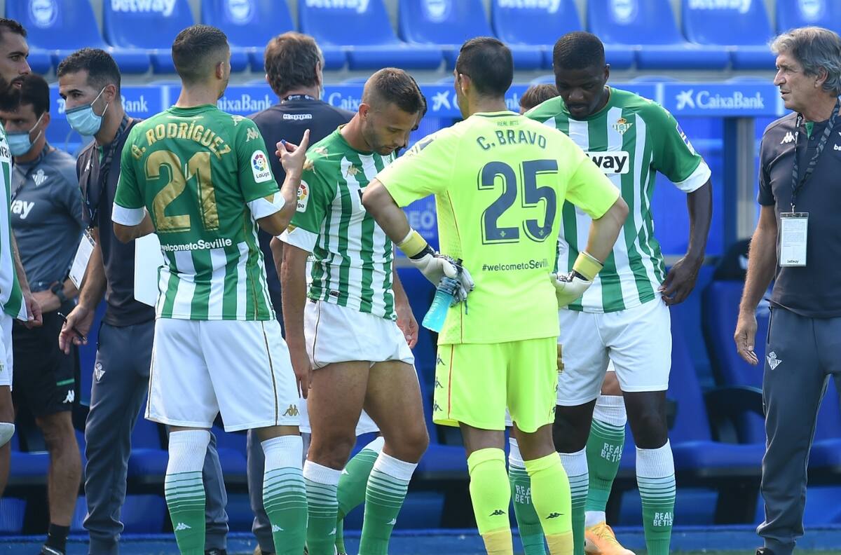 Real Betis de Claudio Bravo y Manuel Pellegrini le puso precio a una de sus figuras ante el interés de un gigante de la Premier League