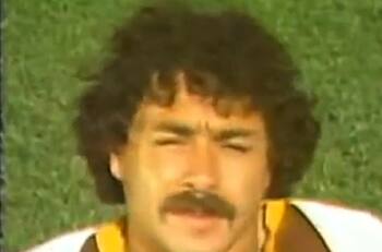 Carlos Caszely sobre videoclip de 'El Hincha': "Gonzalo Beltrán me dijo que era su regalón"