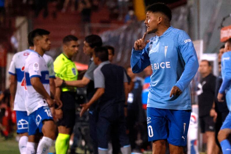 fue expulsado desde la banca y espera su sanción (Foto: Aton)