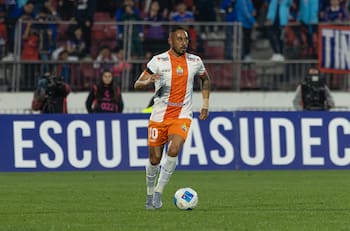 Deportes Concepción tiene a su ’10′: el refuerzo que llega para liderar al León de Collao en Primera División