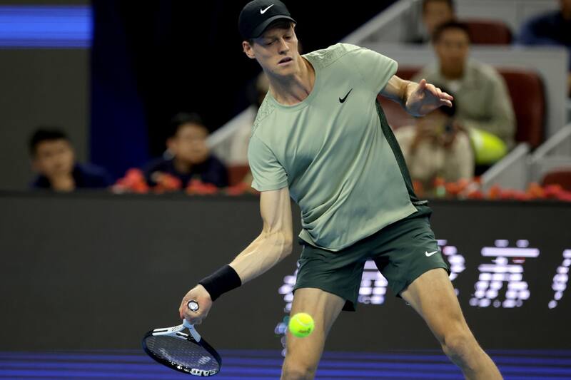 Jannik Sinner conocería la resolución del TAS recién en febrero del próximo año. (Foto: EFE)