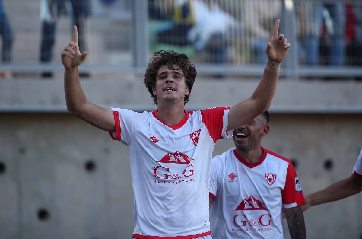 ¿Se aleja de Colo Colo? Club de Primera División tiene considerado a Manuel López para el 2022