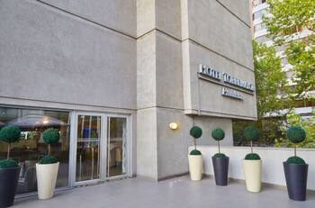 Icónica firma hotelera llega a la Región Metropolitana: compró reconocido edificio por más de US$11 millones