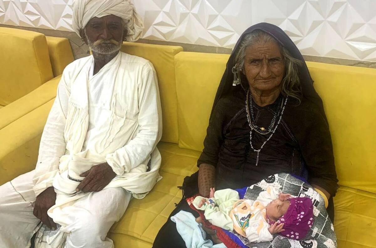 Mujer de 70 años dio a luz a su primer hijo: Una de las más longevas del mundo en hacerlo