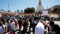 FOTOS | Santuario de Lo Vásquez: cientos de personas llegan al lugar pese a las restricciones