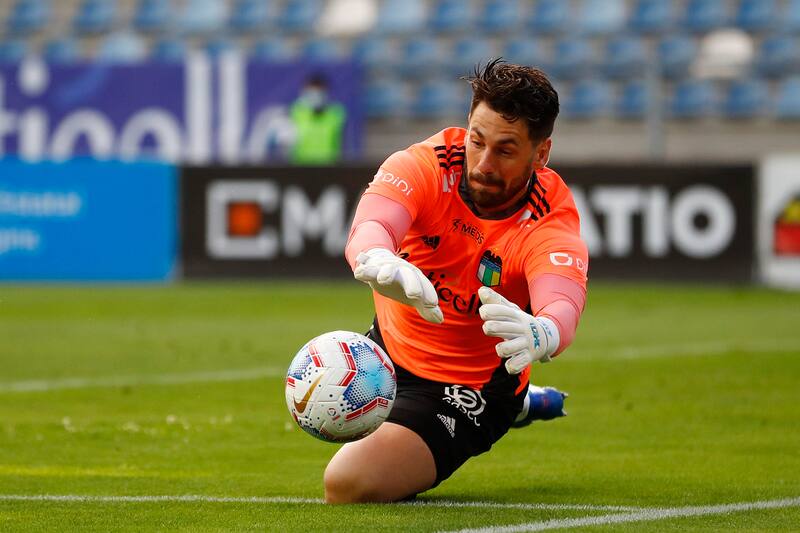 Augusto Batalla jugó en O'Higgins de Rancagua y Unión La Calera.