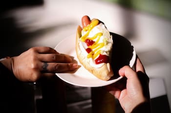 Las mejores promociones para celebrar el Día del Completo