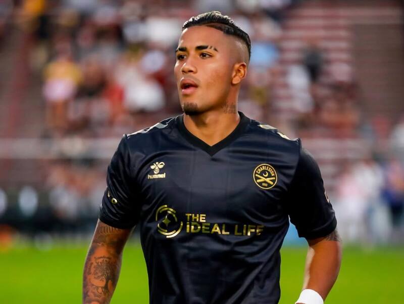 interesa en Deportes Iquique.