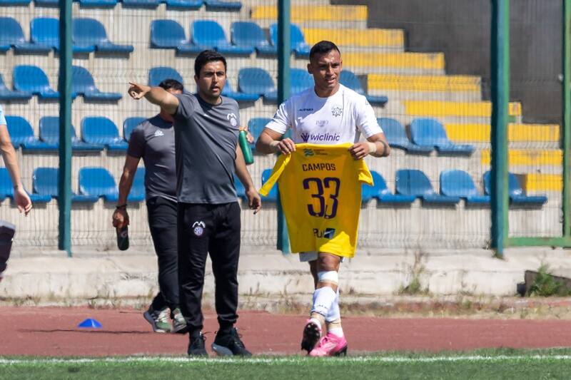 San Antonio Unido homenajeó a Cristóbal Campos. Foto: Felipe Escobedo