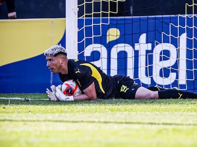Así reaccionó la prensa uruguaya al debut de Brayan Cortés en el triunfo de Peñarol ante Nacional