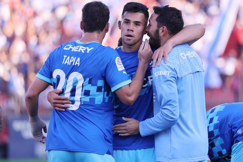 . Alexander Aravena sacó la voz hoy en la precordillera. Foto: Agencia Aton.