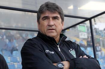 Emiliano Astorga retornó a Santiago Wanderers con la misión de evitar el descenso