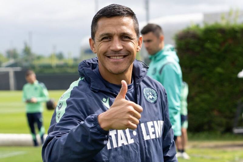 delantero de Udinese. Foto: @udinesecalcio