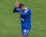 VIDEO | La absurda jugada que le costó la expulsión al chileno Rodrigo Ureña en Colombia