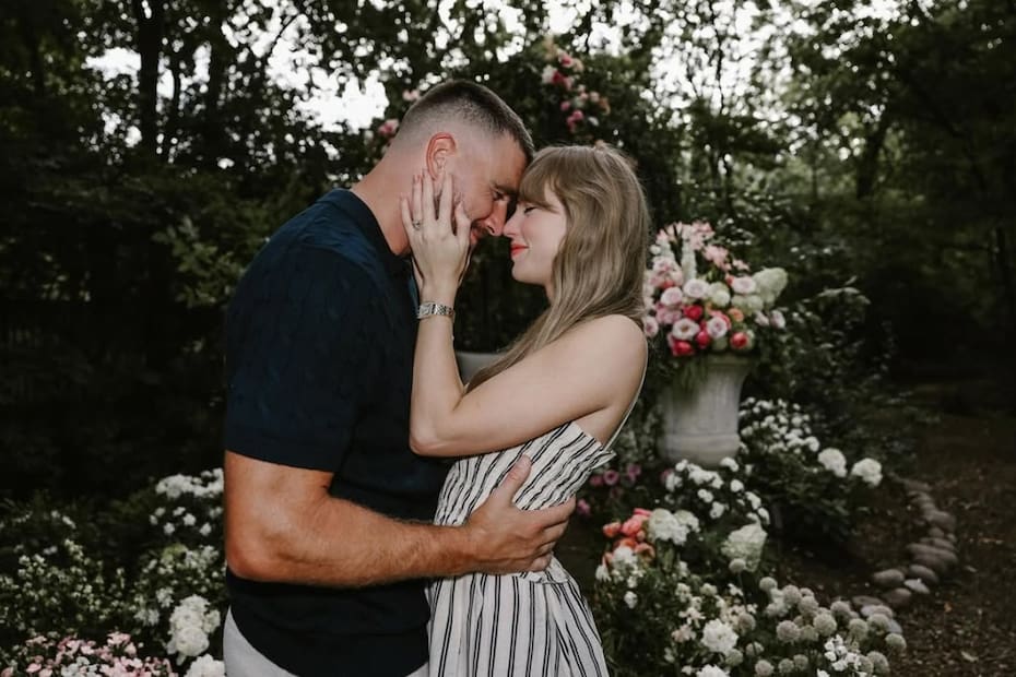 La pareja anunció que se casarán.