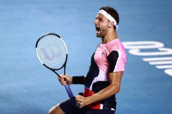 A lo Pitágoras: Dimitrov anotó espectacular punto en su paso a semis en Acapulco