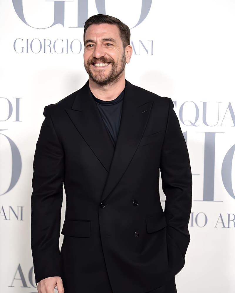 es Raúl Camacho Sanchís en "Machos Alfa" de Netflix