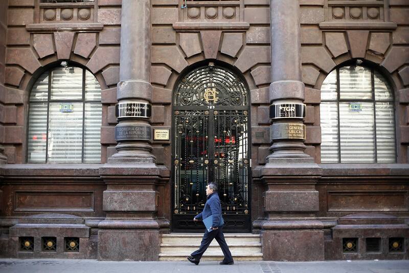 Valparaiso, 4 mayo 2018.
Fachada de la Tesoreria Regional de Valparaiso.
Raul Zamora/ AtonChile.