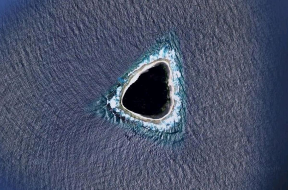 En Google Maps: internautas encuentran un "agujero negro" en una isla del Pacífico