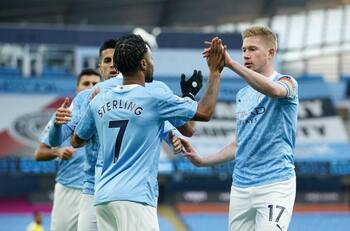Manchester City no tuvo mayores problemas para superar al Fulham y trepa en la Premier League
