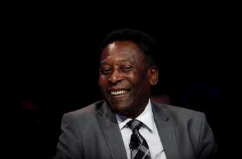 "Están ayudándome a regresar al terreno de juego": La alentadora frase de Pelé desde hospital de Sao Paulo