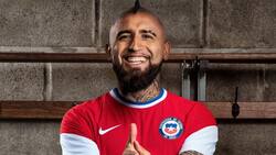 ¿Qué opinan? Estrellas de La Roja presentan la nueva camiseta de la Selección