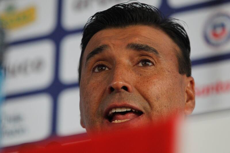 El DT de Wanderers está molesto con que Wanderers no pueda jugar de local en el Estadio Sausalito.