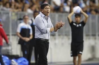 Jaime "Pillo" Vera disfruta de su emprendimiento mientras espera el llamado de un club: "No tengo problemas en tirarme al suelo"
