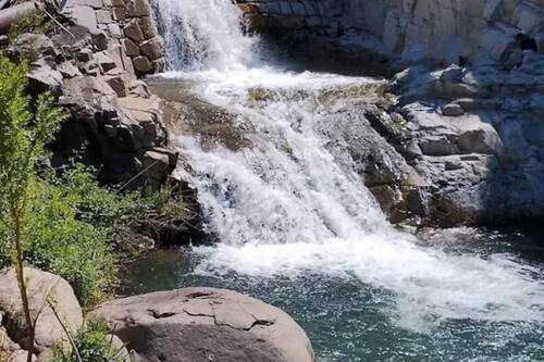 Está ubicado en El Manzano, Cajón del Maipo.
Créditos: Google Maps.