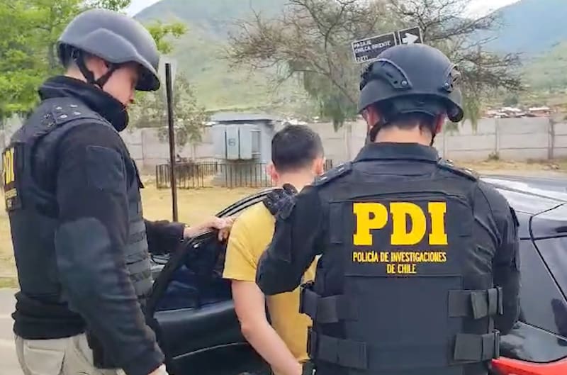 Investigaciones detuvo a un sospechoso por el asesinato de barrista de Colo Colo. (Foto: Archivo Comunicaciones PDI)