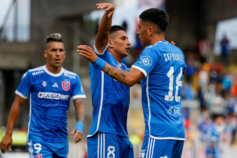 Los azules se quedaron por segunda vez consecutiva con la Copa de Verano realizada en Coquimbo. Foto: Aton.