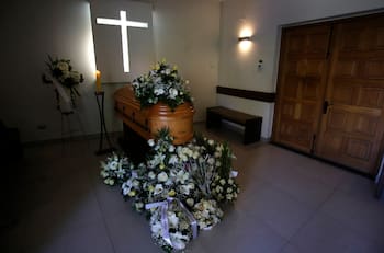 Sólo con familia cercana: Julio Videla tuvo una íntima ceremonia de velorio