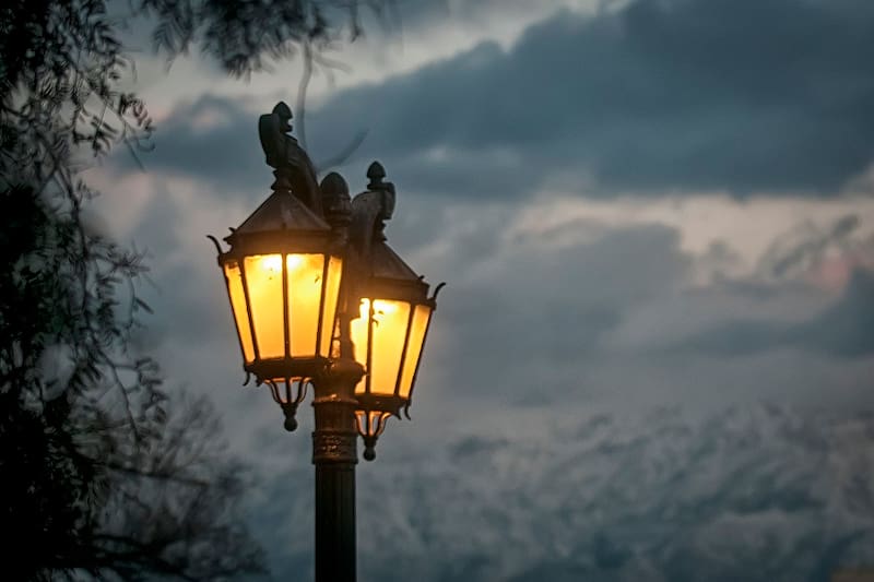 ¿Cuáles son los horarios en donde saldrá y se esconderá el sol desde el 6 de abril.