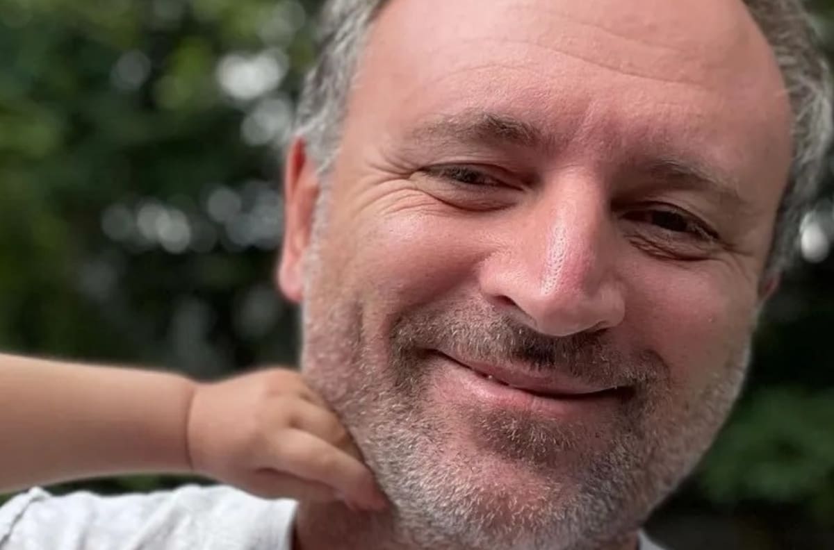 Quién es Kabir Engel: El hijo de Pedro Engel y la pareja de la actriz Carola Varleta