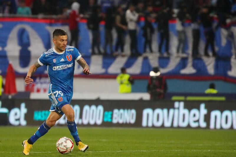 El jugador de Universidad de Chile, Charles Aranguiz.