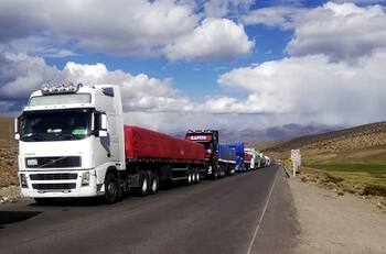 Federación de transportistas forestales anunció que mantendrán paro: Piden Estado de Excepción