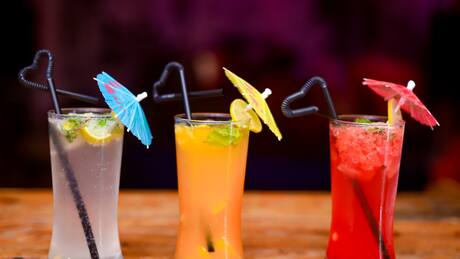 SERNAC emite alerta de seguridad por estos licores que se venden en los supermercados de Chile