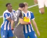 VIDEO | Con furia de Dibu Martínez incluida: Aston Villa gana y sigue firme en la lucha por la Premier League