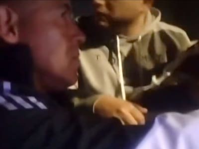 Barristas de Colo Colo paran auto de Jorge Almirón en la calle para increparlo: así fue el momento