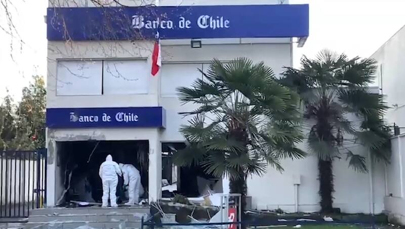 El delincuente que terminó con graves lesiones tras detonar el cajero automático en Temuco fue detenido en un centro asistencial.